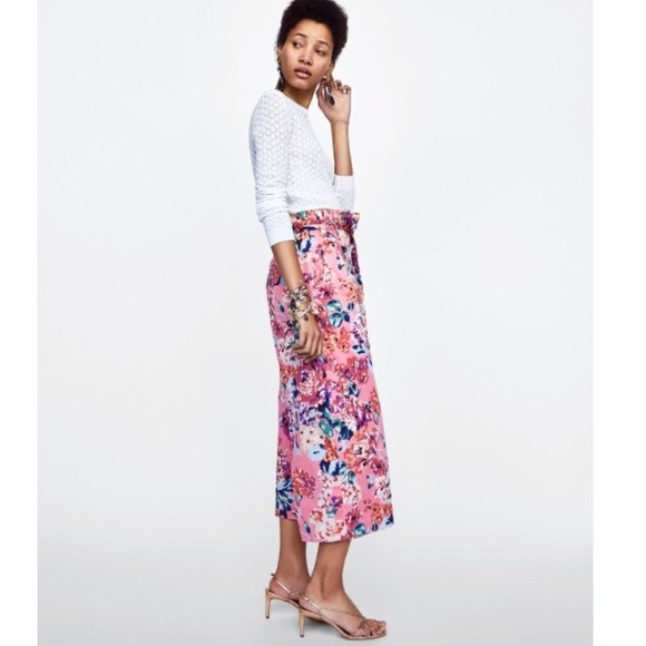🚫SOLD🚫[ZARA]PAPERBAG WAIST FLORAL PRINT TROUSER - Picture 4 of 8